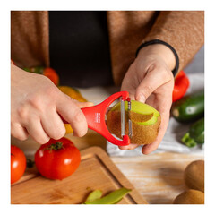 Белачка Kuhn Rikon Peeler Piranha, червена
