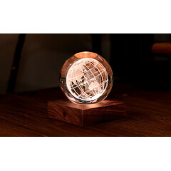Нощна лампа Gingko Amber Crystal Light World Globe