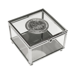 Стъклена кутия за бижута Milestone с метална значка “50“