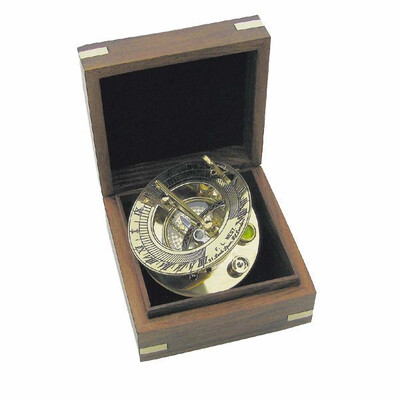 Слънчев часовник в дървена кутия, месинг, Ø 8.0 см