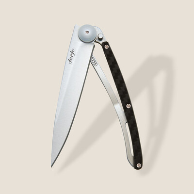 Джобен нож Deejo 37g,  Carbon fiber