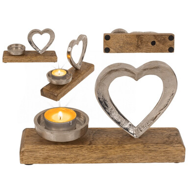Метална поставка за чаени свещи със сърце върху дървена основа