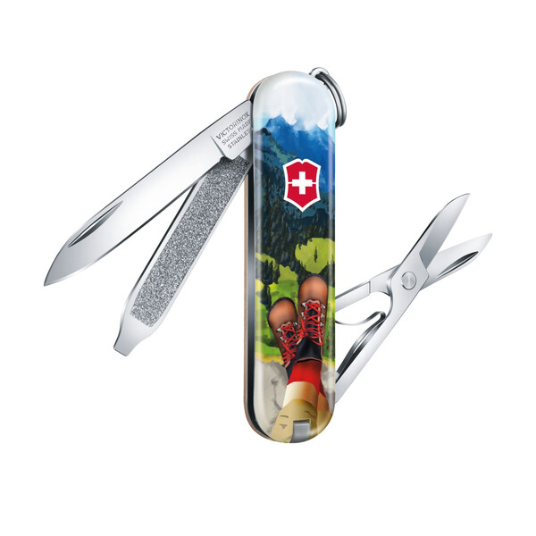 Швейцарски джобен нож Victorinox Classic LE 2020 I Love Hiking 0.6223.L2002