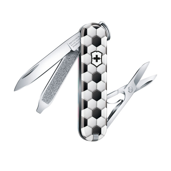 Швейцарски джобен нож Victorinox Classic LE 2020 World of Soccer 0.6223.L2007