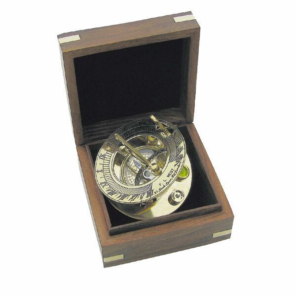 Слънчев часовник в дървена кутия, месинг, Ø 8.0 см SC8237