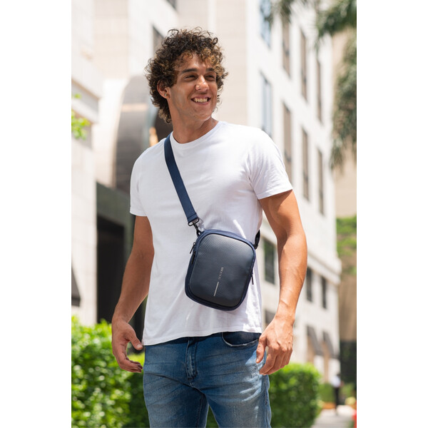 Чанта за през рамо/тяло XD-design Boxy Sling, морскосиня