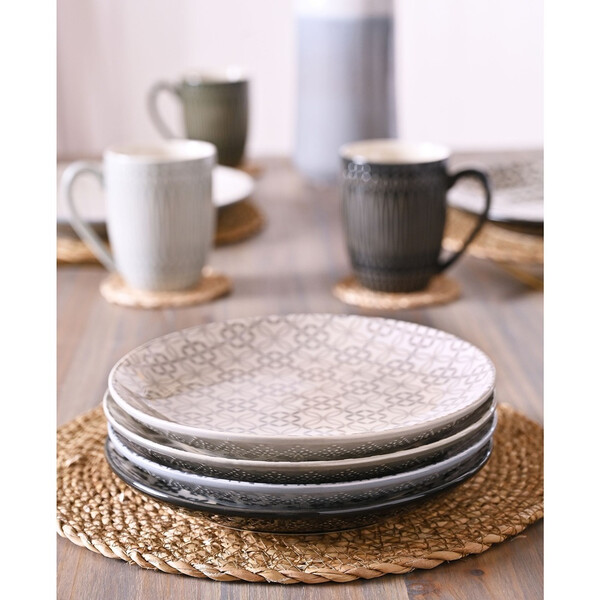 Комплект от четири чинии с шарка на плочки Hestia